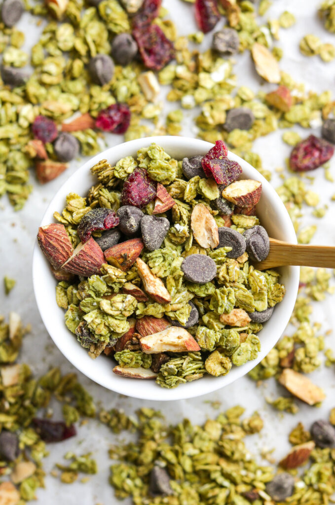 granola matcha